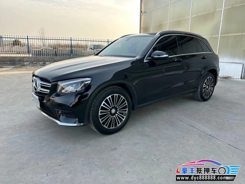 17年奔驰GLC轿车抵押车出售