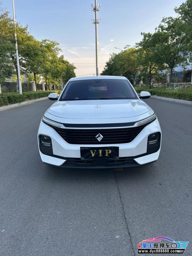 22年宝骏RC5轿车抵押车出售