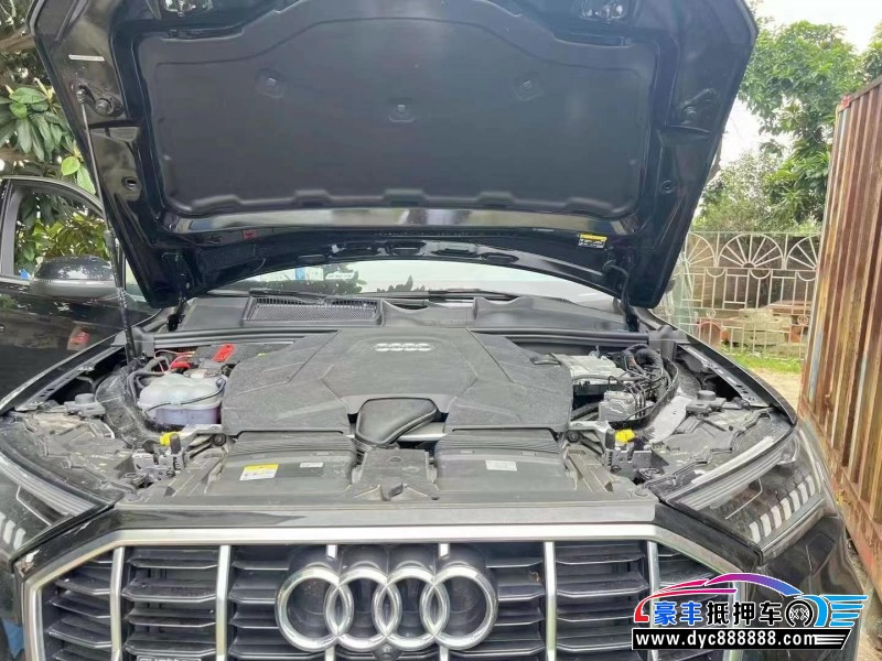 23年奥迪Q7轿车抵押车出售