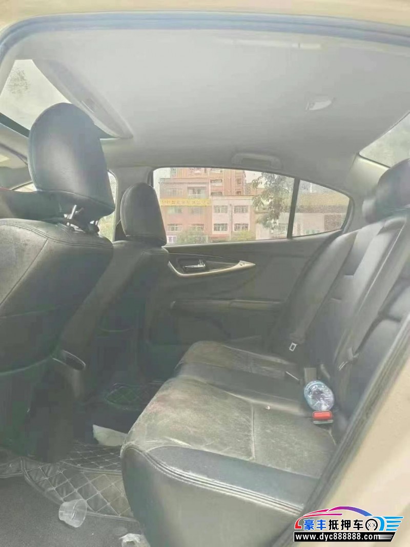 16年本田凌派轿车抵押车出售