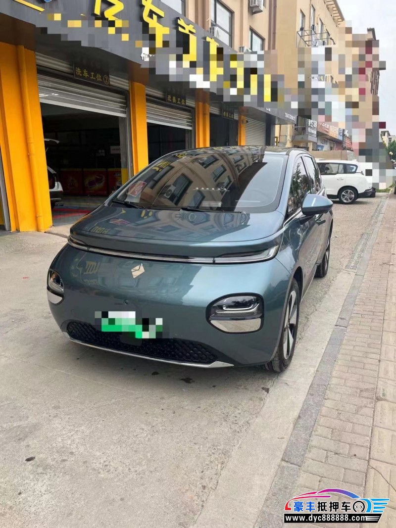 23年宝骏云朵轿车抵押车出售