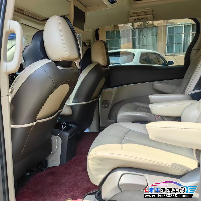 12年别克GL8轿车抵押车出售