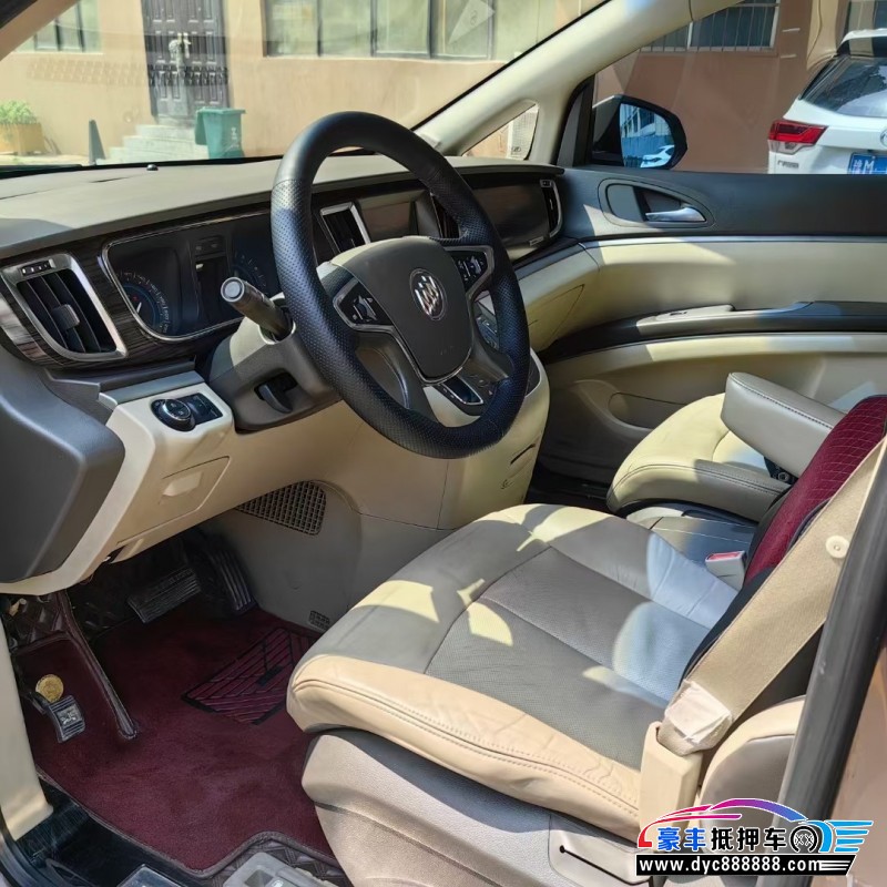 12年别克GL8轿车抵押车出售