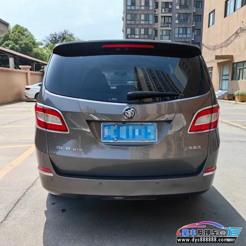 12年别克GL8轿车抵押车出售