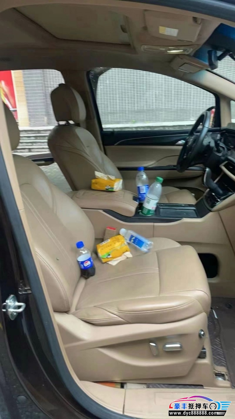 20年别克GL8轿车抵押车出售