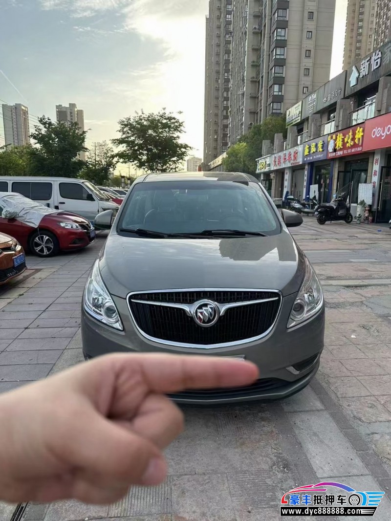 20年别克GL8轿车抵押车出售