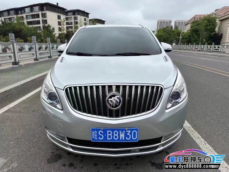 15年别克GL8轿车抵押车出售