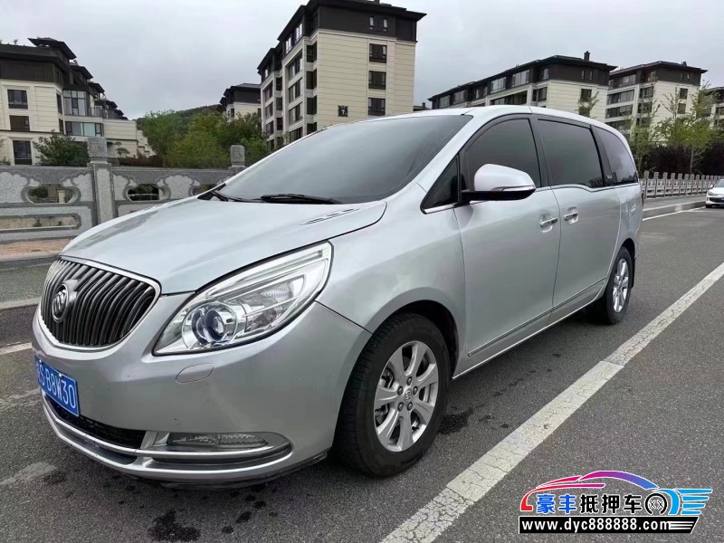 15年别克GL8轿车抵押车出售