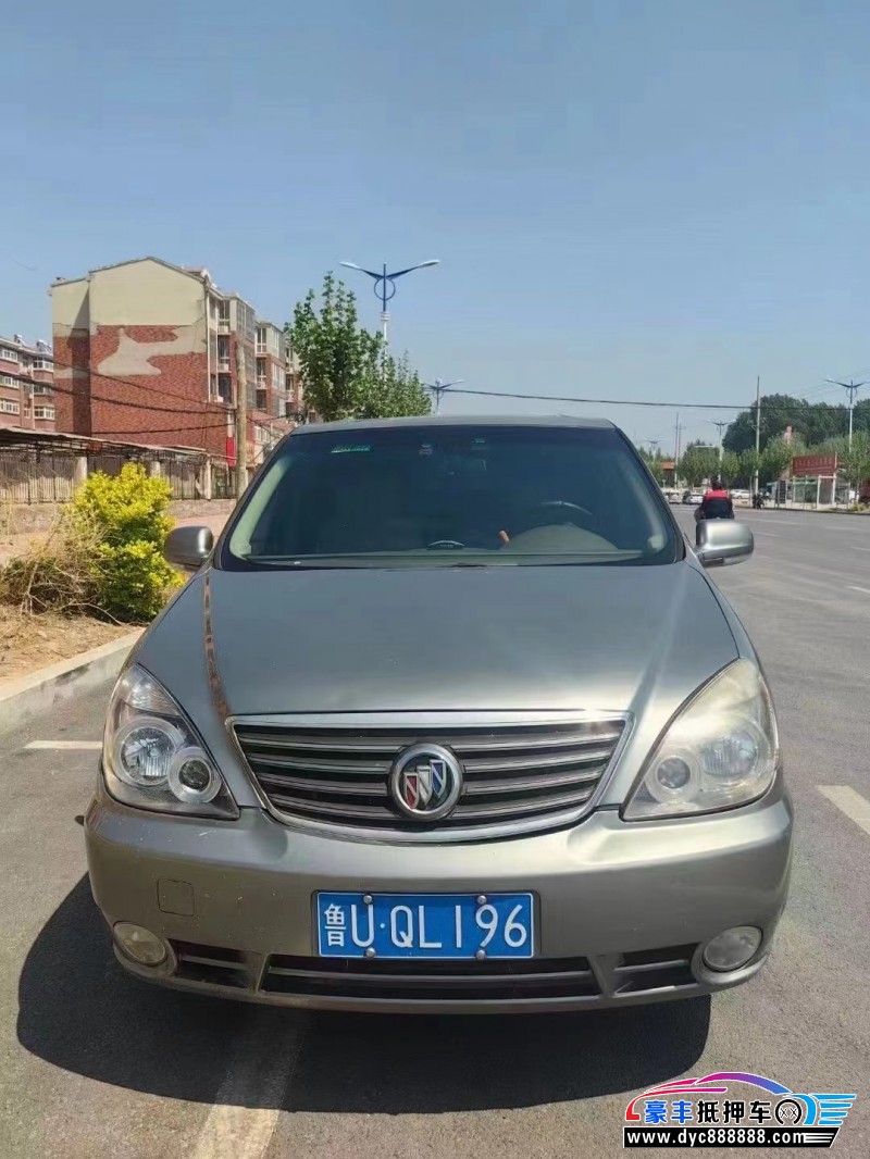 09年别克GL8轿车抵押车出售