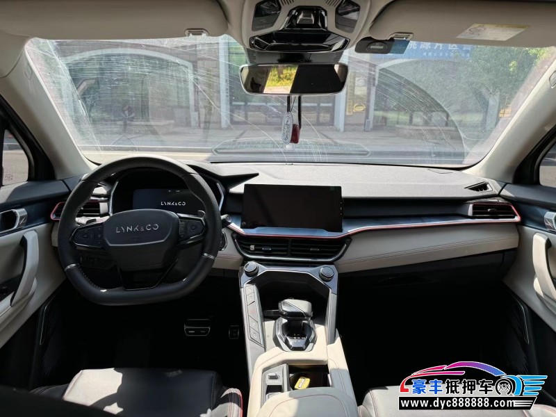 21年领克06轿车抵押车出售