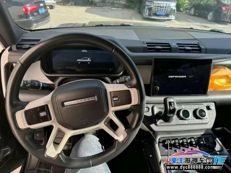 22年路虎卫士轿车抵押车出售