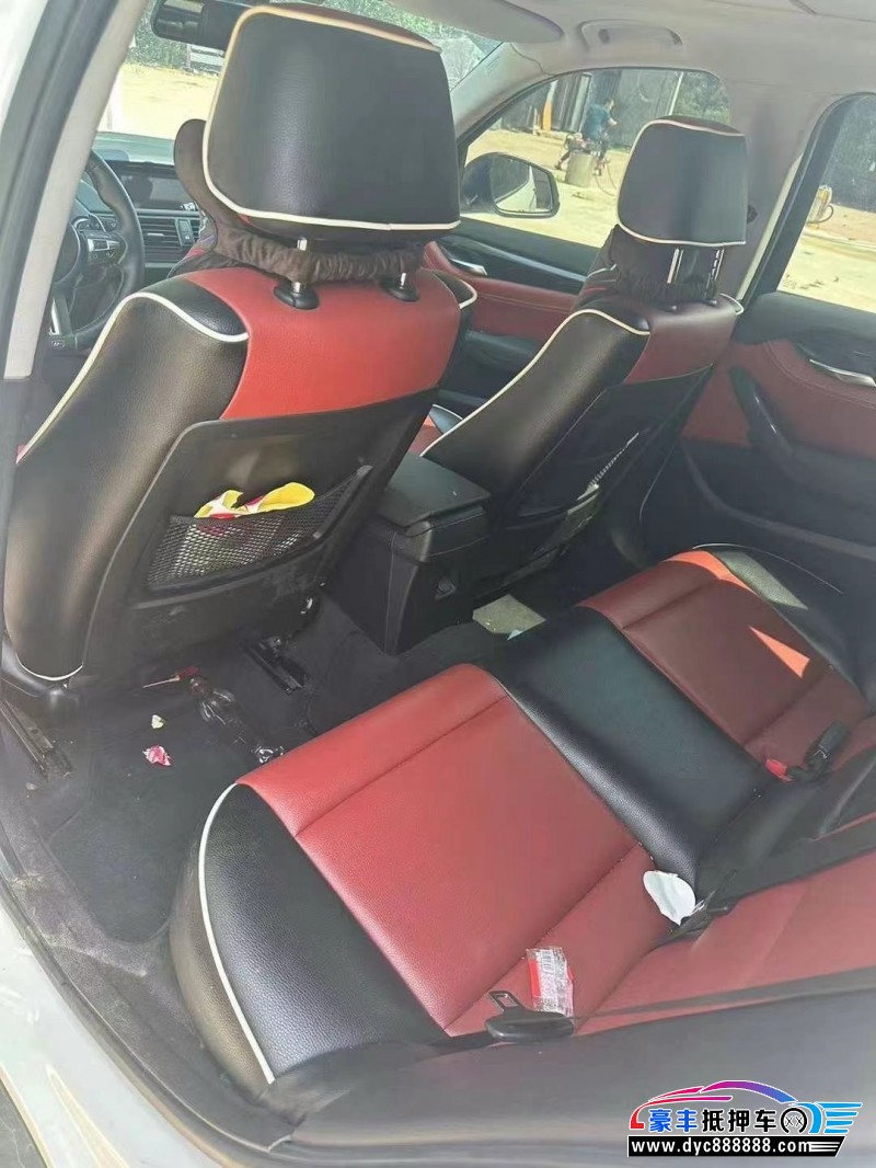 15年宝马X1轿车抵押车出售