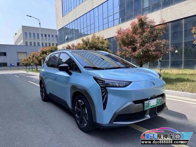 22年埃安Y70轿车抵押车出售