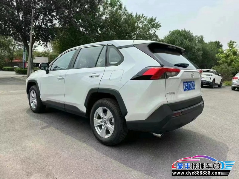 24年丰田RAV4荣放轿车抵押车出售