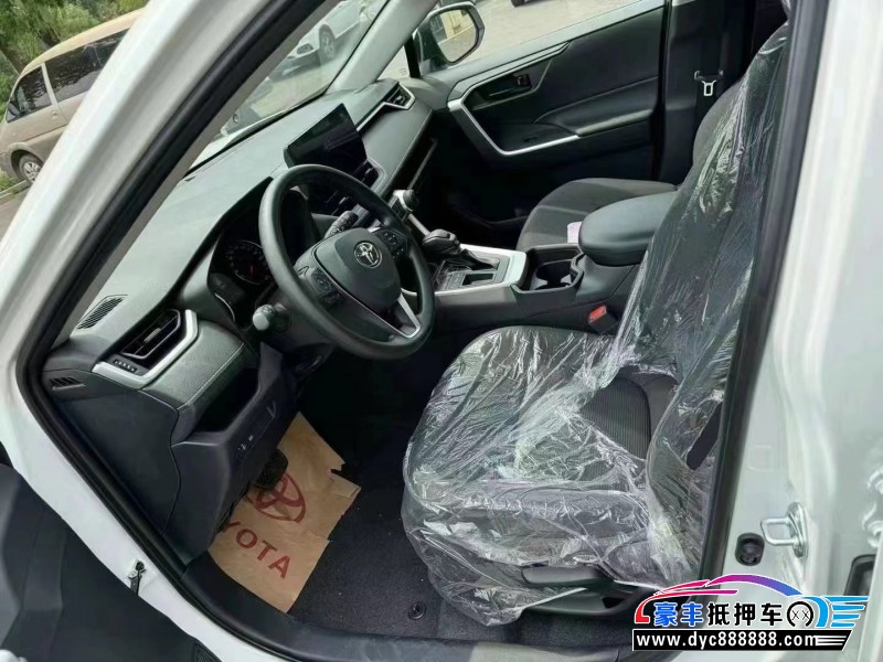24年丰田RAV4荣放轿车抵押车出售
