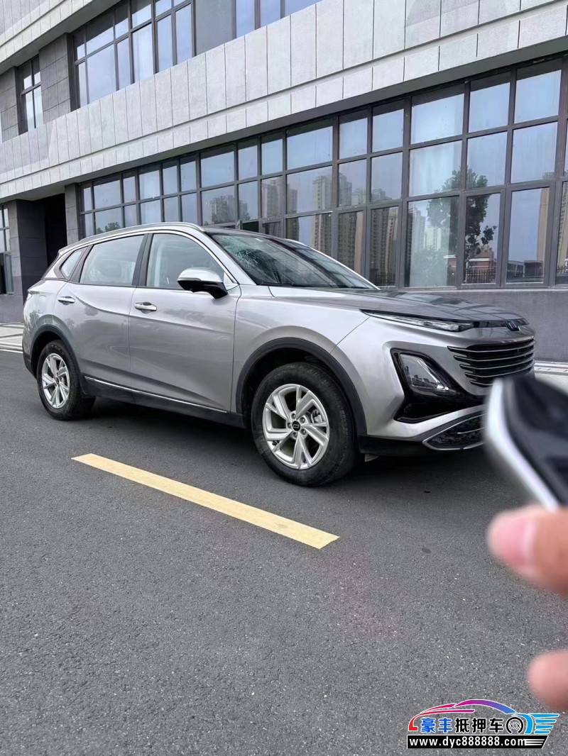 24年奔腾T90轿车抵押车出售