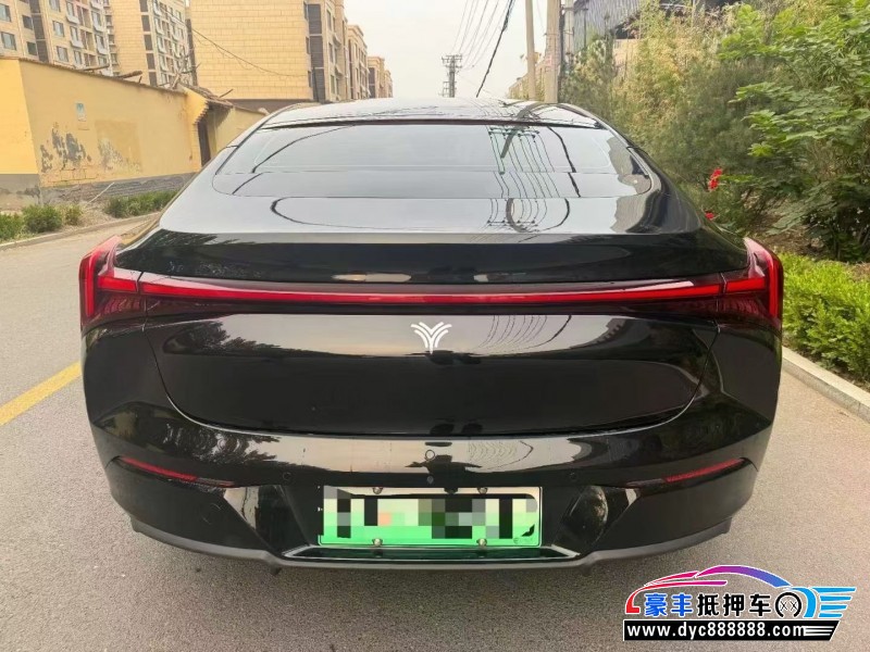 23年哪吒S轿车抵押车出售