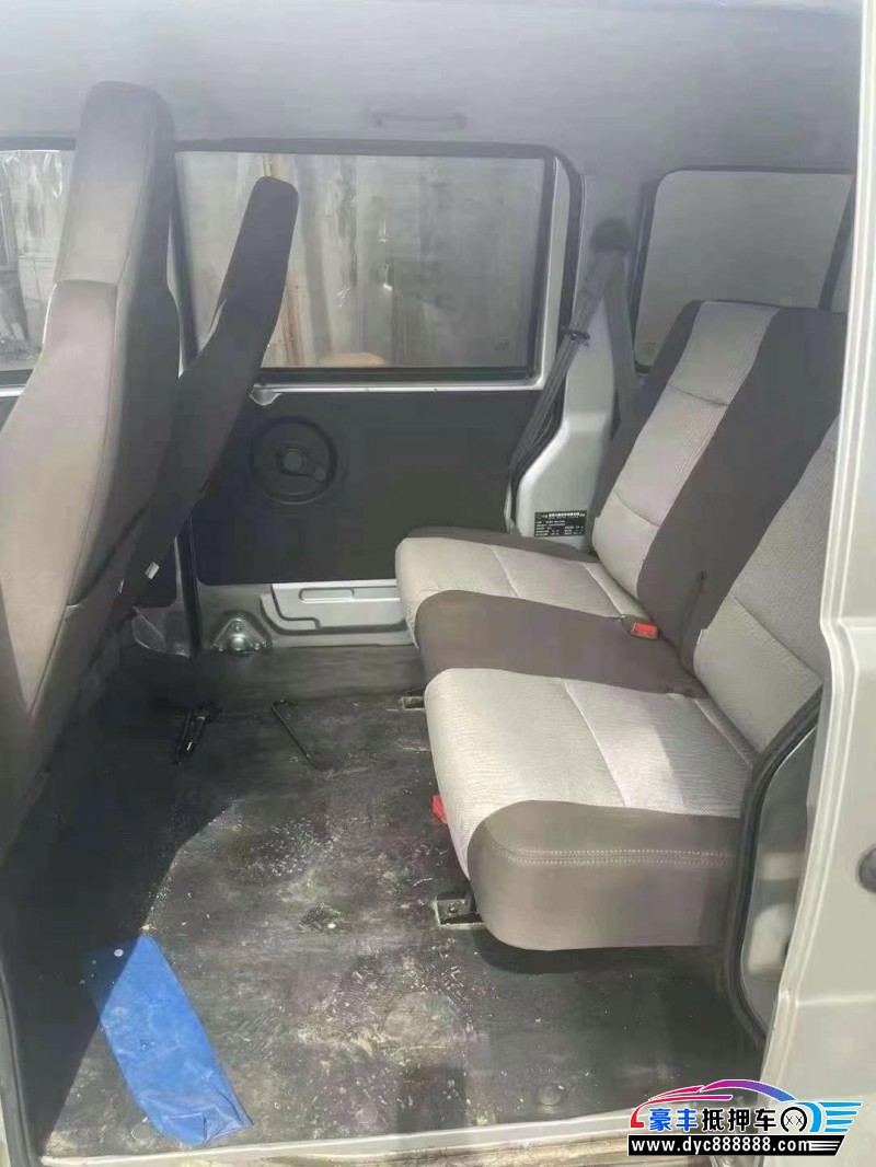 22年东风小康K07S轿车抵押车出售