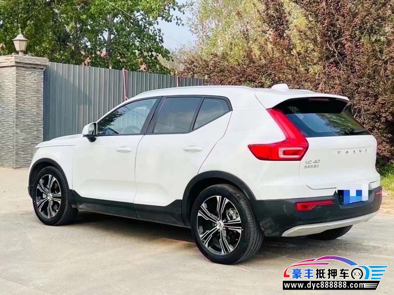 21年沃尔沃XC40轿车抵押车出售