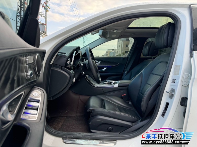 17年奔驰C轿车抵押车出售