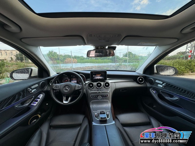 17年奔驰C轿车抵押车出售
