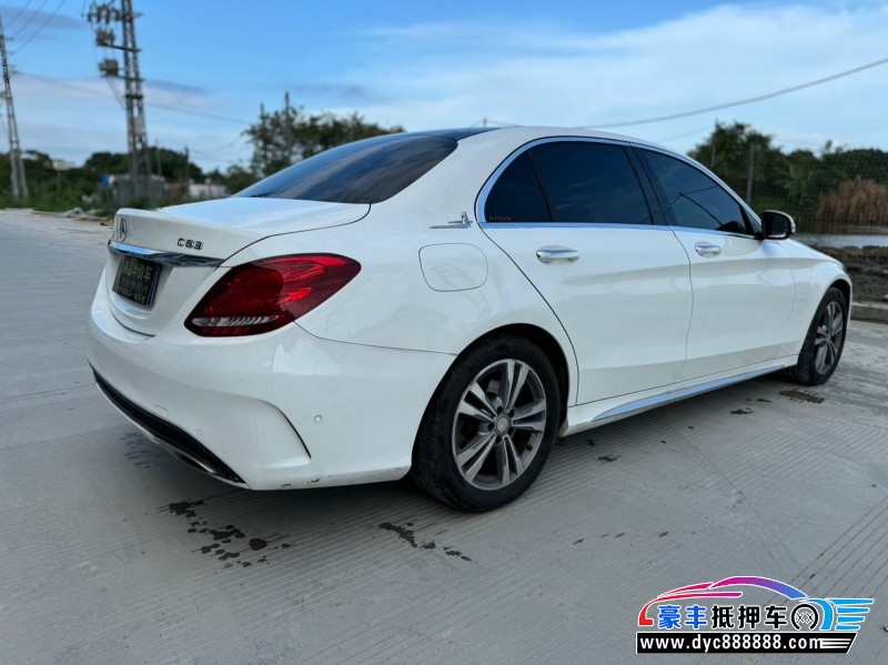 17年奔驰C轿车抵押车出售