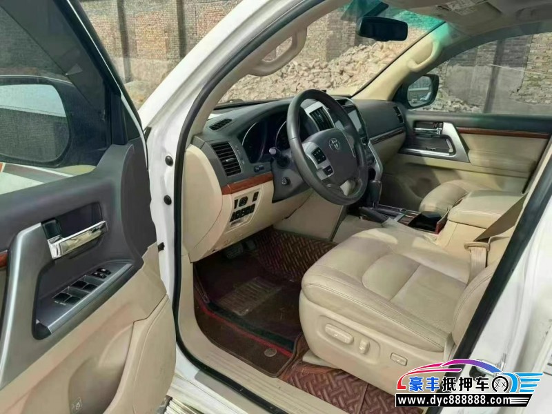 12年丰田兰德酷路泽(进口)轿车抵押车出售