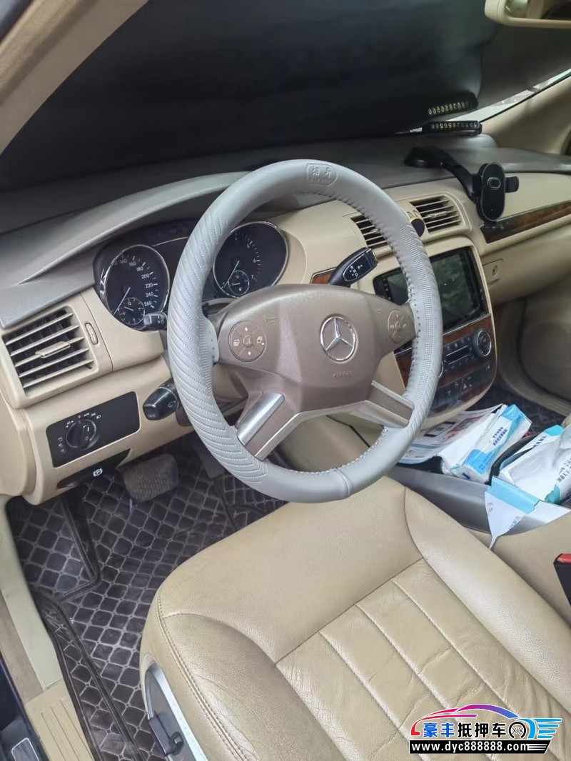 10年奔驰R轿车抵押车出售