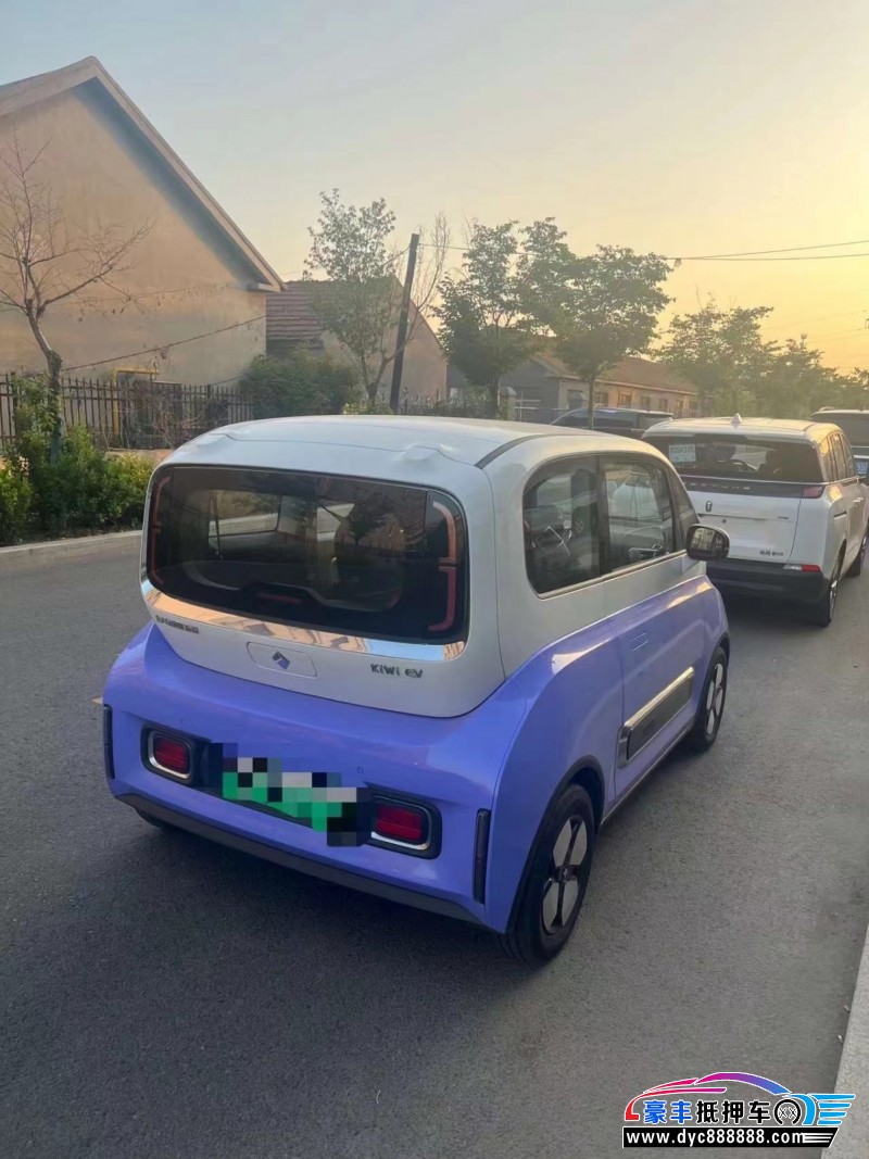 23年宝骏kiwi ev轿车抵押车出售