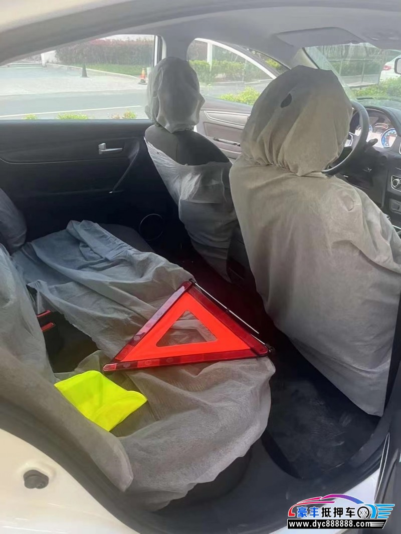 24年东风风行s60轿车抵押车出售