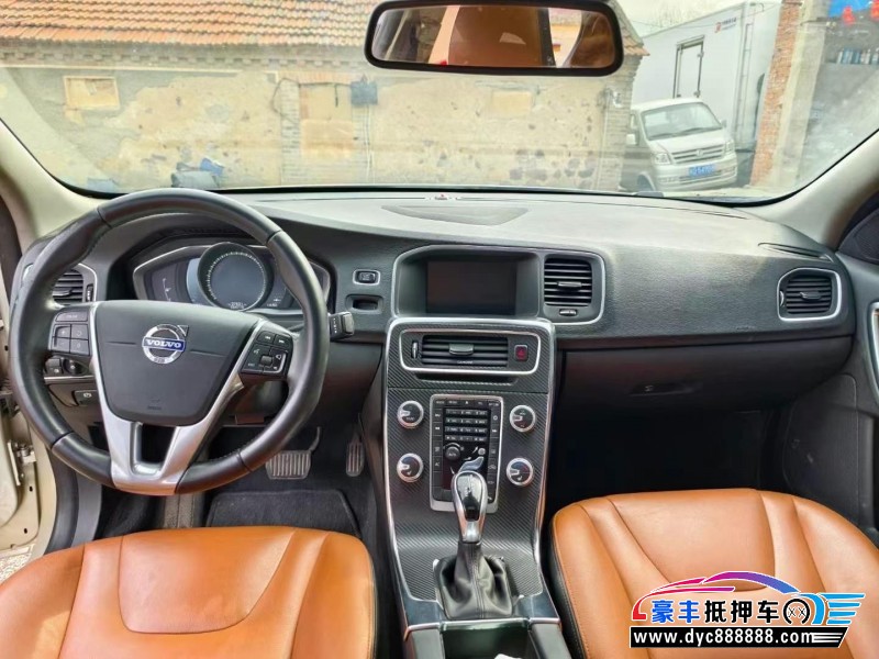 17年沃尔沃S60轿车抵押车出售