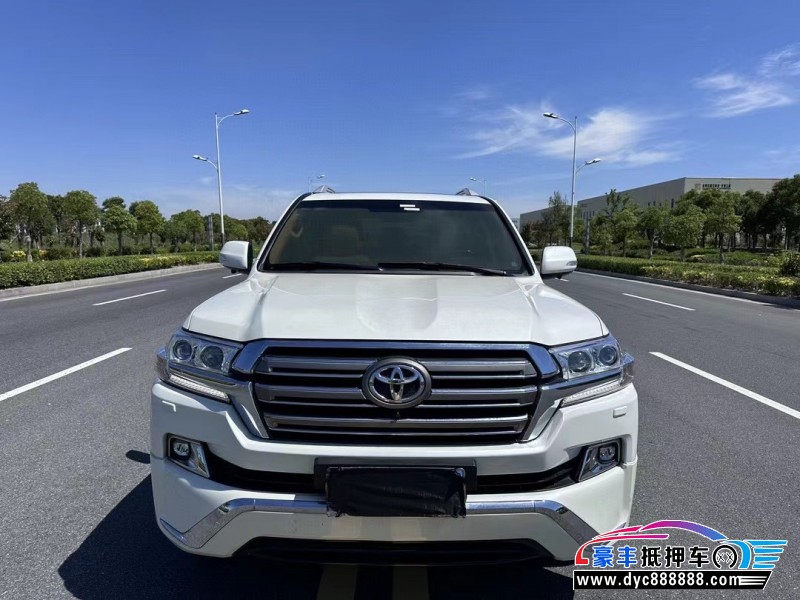 18年丰田兰德酷路泽（陆巡）轿车抵押车出售