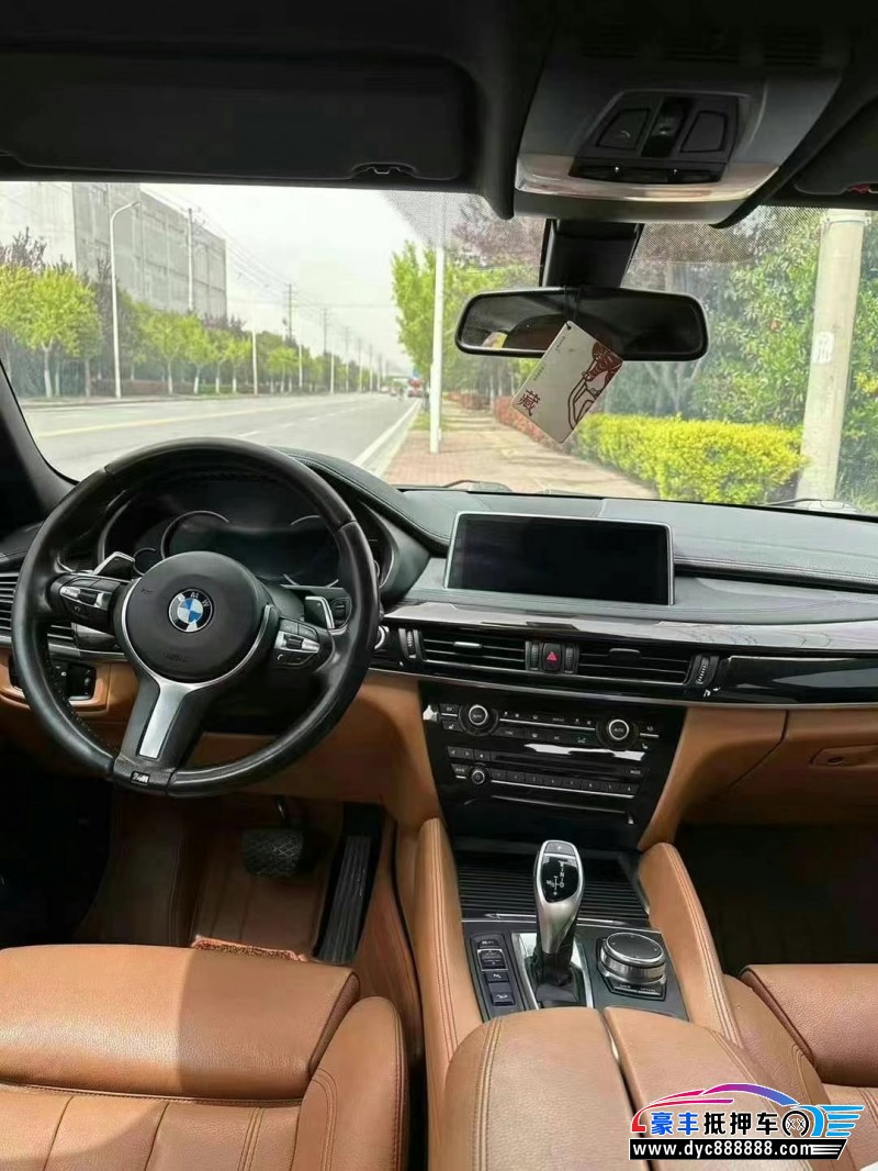 17年宝马X6轿车抵押车出售