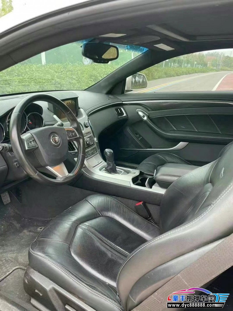 13年凯迪拉克CTS轿车抵押车出售