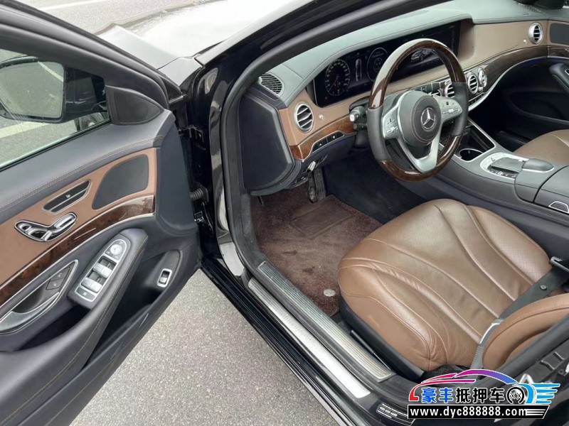19年奔驰S轿车抵押车出售