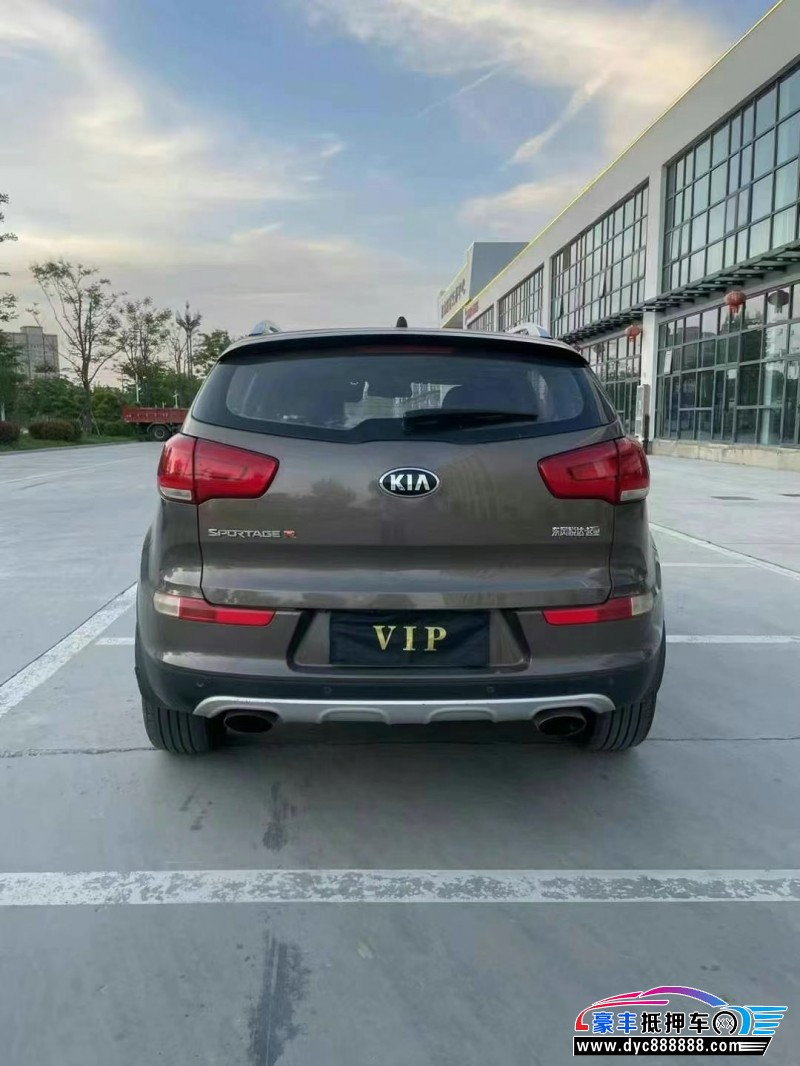 15年起亚智跑轿车抵押车出售