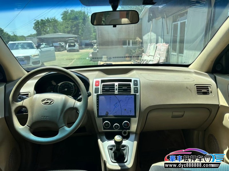 16年现代途胜轿车抵押车出售