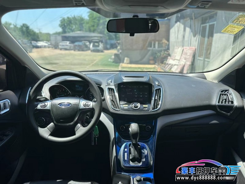 15年福特翼虎轿车抵押车出售