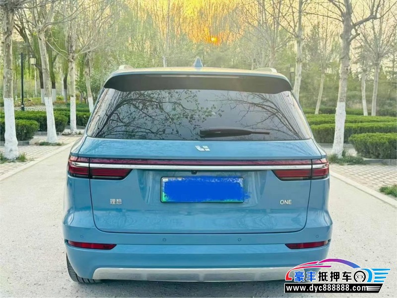 21年理想ONE轿车抵押车出售