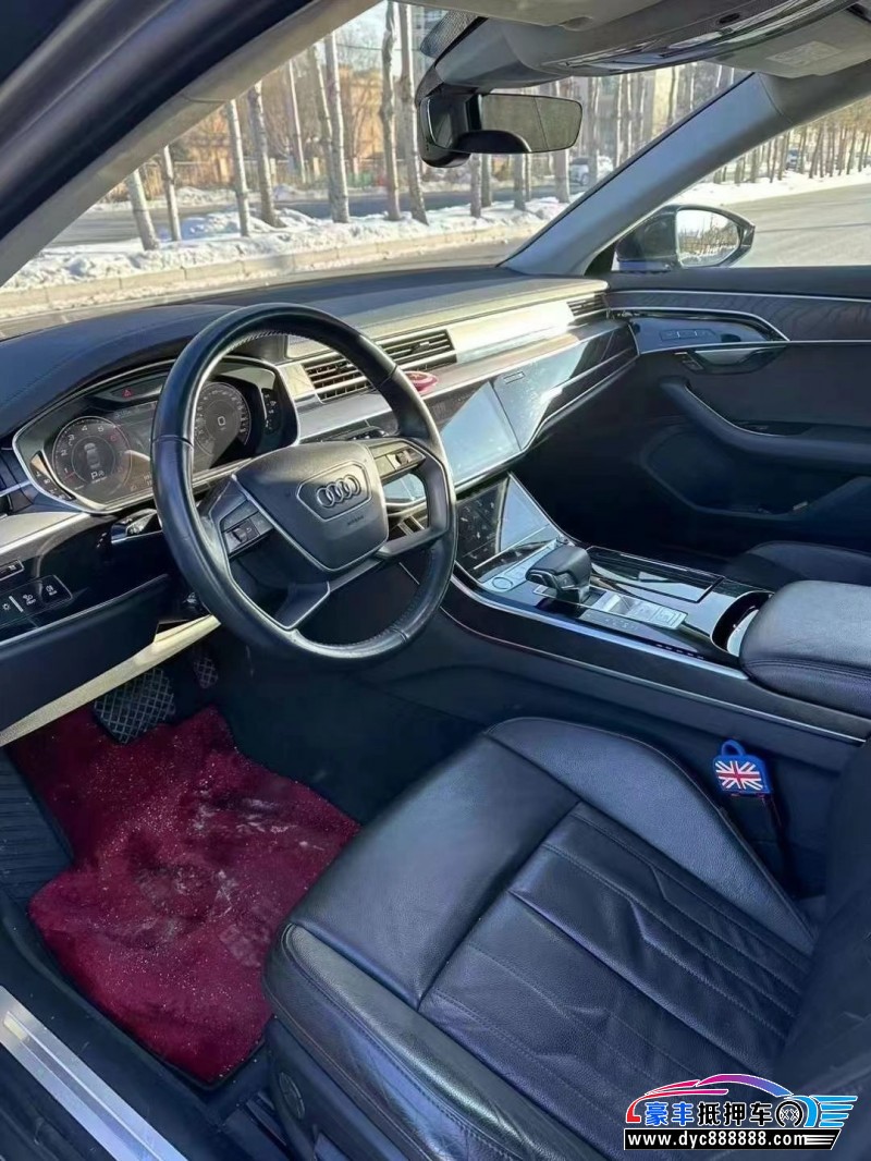 20年奥迪A8轿车抵押车出售