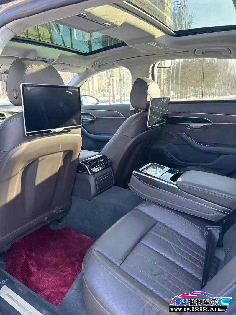 20年奥迪A8轿车抵押车出售