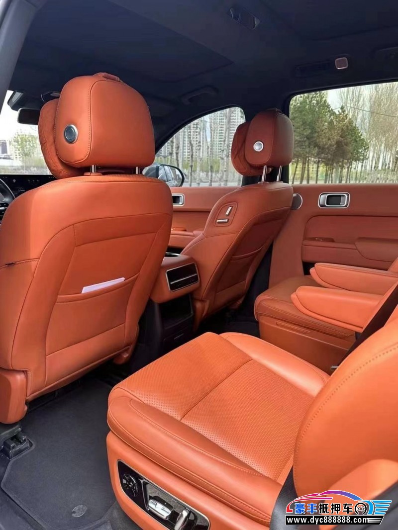 23年理想L8轿车抵押车出售