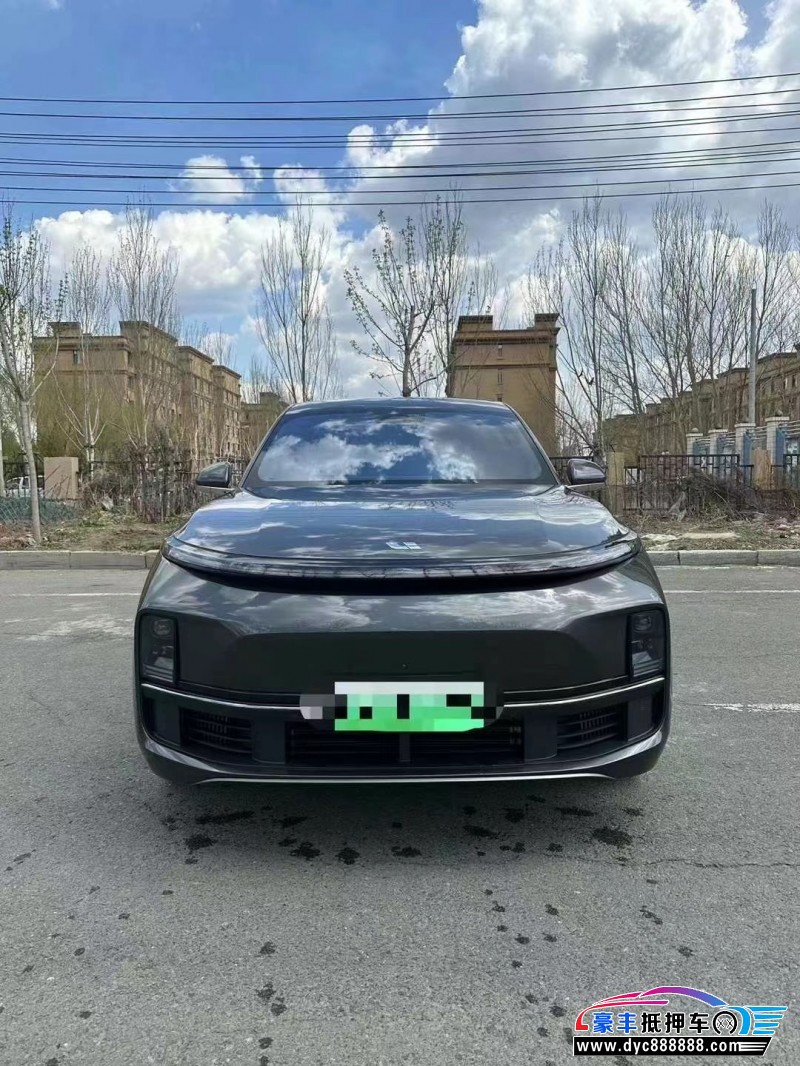 23年理想L8轿车抵押车出售