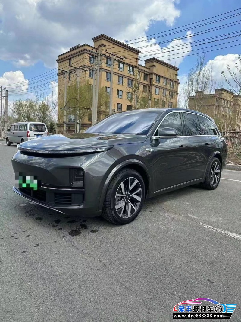 23年理想L8轿车抵押车出售