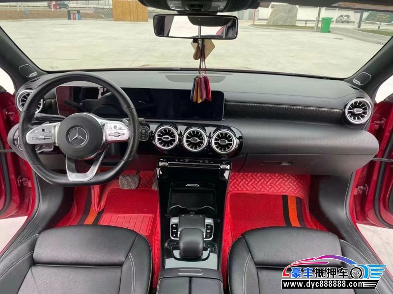 20年奔驰A轿车抵押车出售