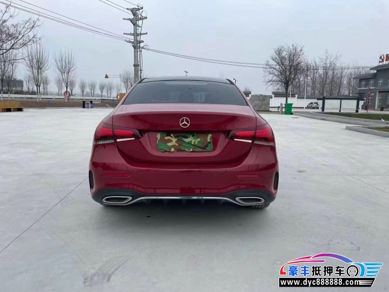 20年奔驰A轿车抵押车出售