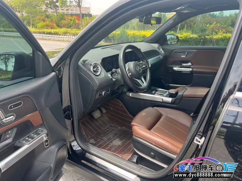 21年奔驰GLB轿车抵押车出售