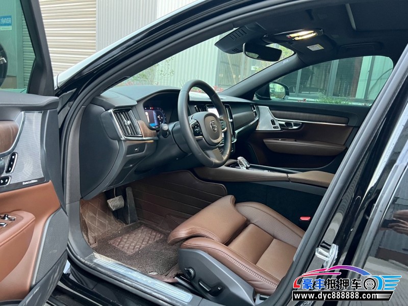 22年沃尔沃S90轿车抵押车出售