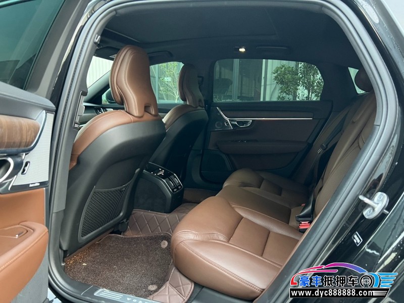 22年沃尔沃S90轿车抵押车出售