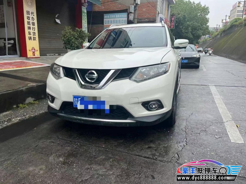 15年日产奇骏轿车抵押车出售